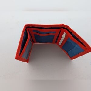 Trifold Roots Authentic Wallet, Unused.